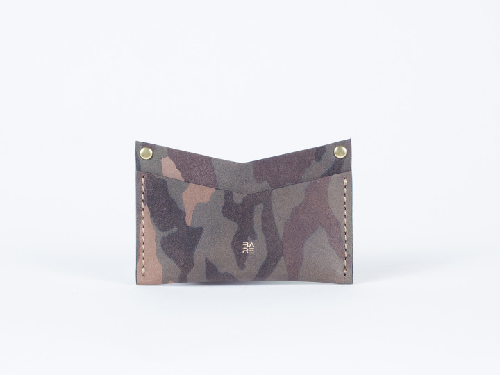 LandscapeCardHolder_camo