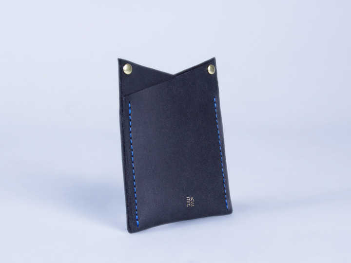 PortraitCardHolder1.1