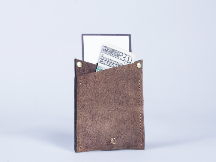 PortraitCardHolder4